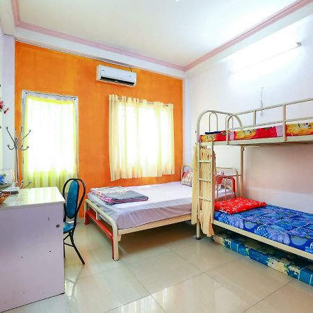 Color House Hostel Ho Şi Min Dış mekan fotoğraf